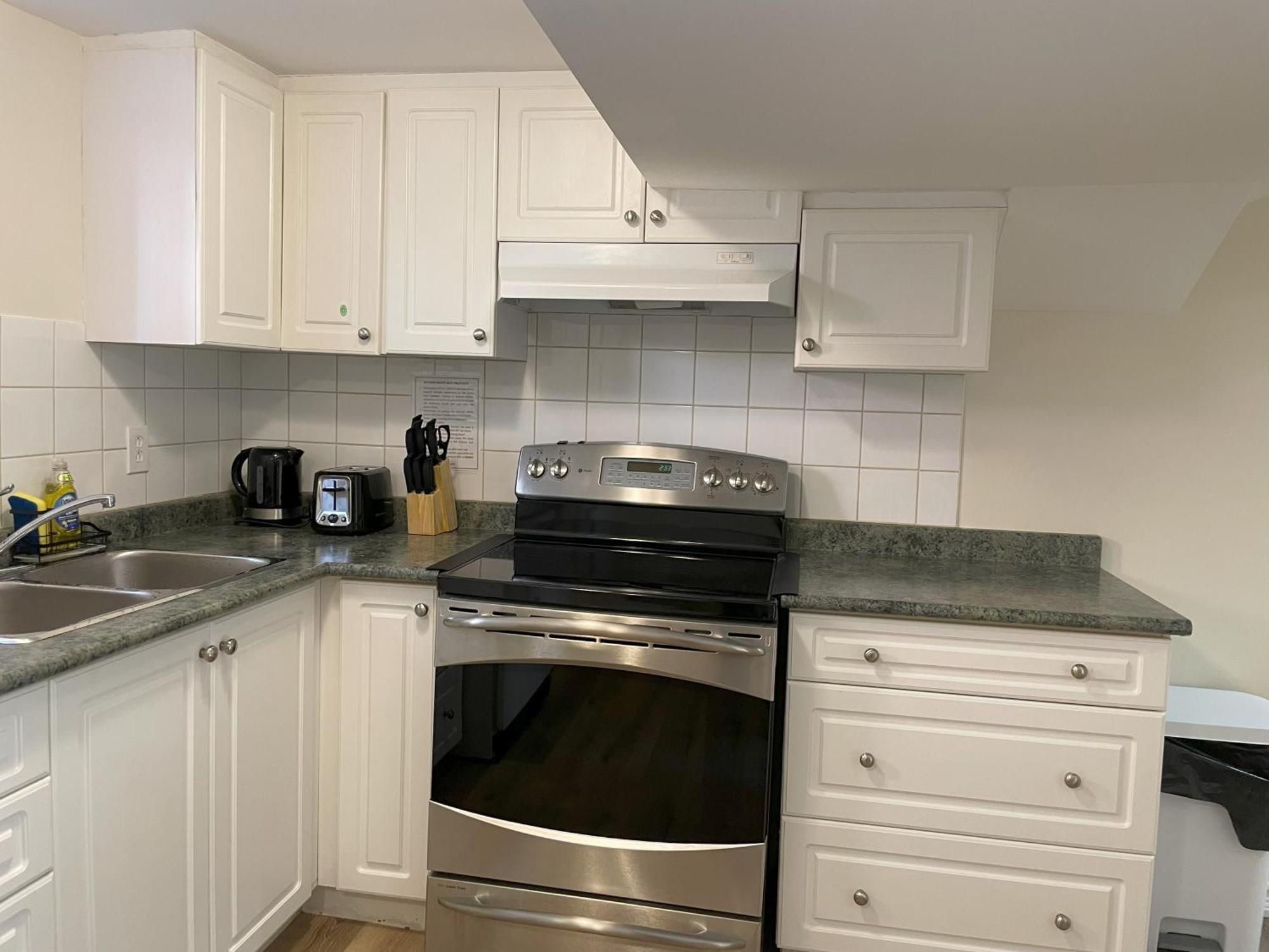 Newly-Renovated 3Br House, 12 Minutes To Airport Apartment Toronto Exterior photo